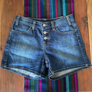 Levi’s shorts